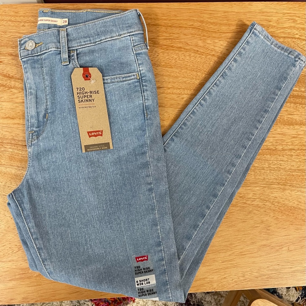 Levi's 720 High Rise Super Skinny Jeans